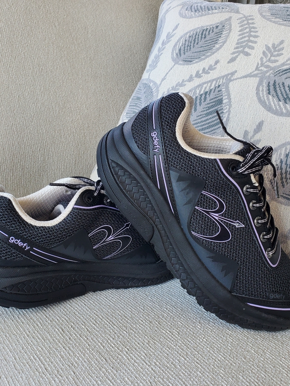 Gdefy Size 8.5 Women's Mighty Walk Shoes Walking Black Purple TB9024FLP